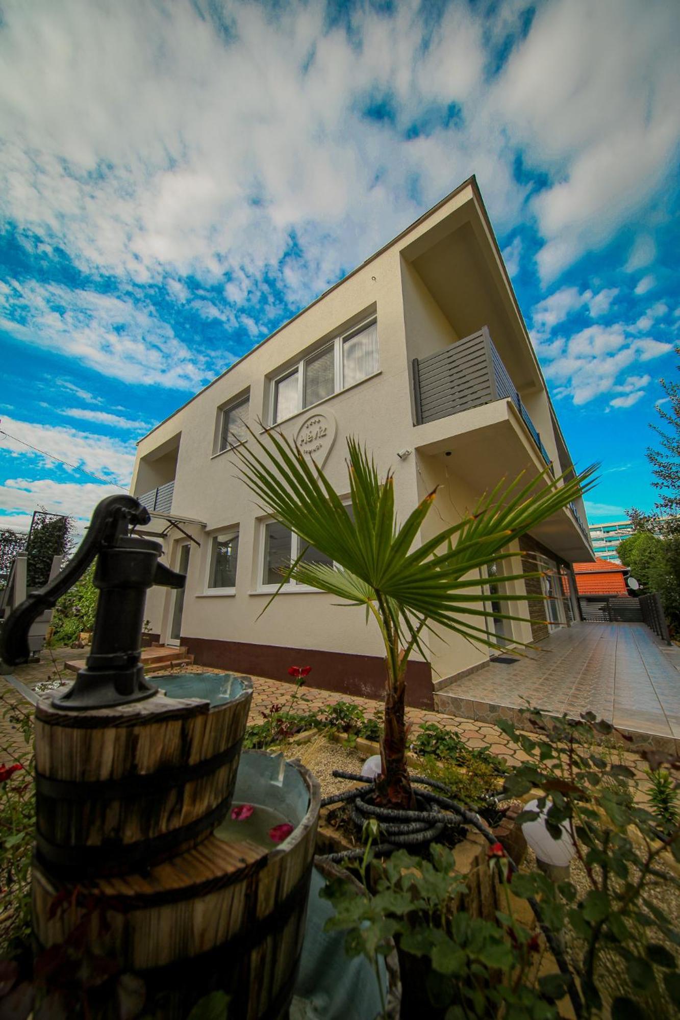****Heviz Springs Apartments Extérieur photo